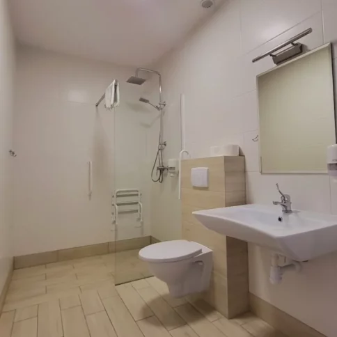 Hotel 04 maxi lazienka